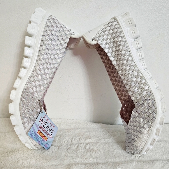 Skechers Stretch Weave Comfort Memory Foam Pearl Metallic Pattern Ballet Sneaker - Picture 9 of 15